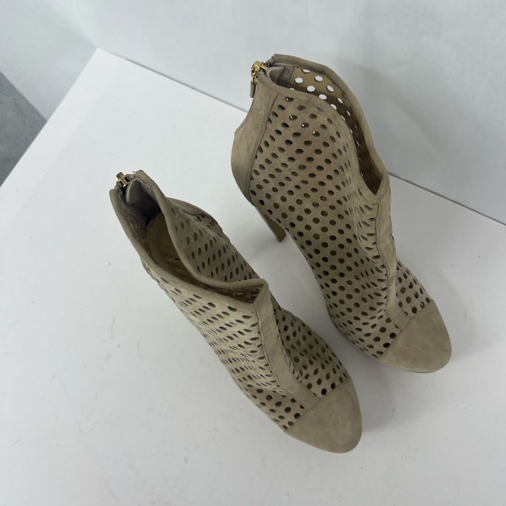 Walter Steiger suede Lobster Claw Heeled Boots - Picture 4 of 17